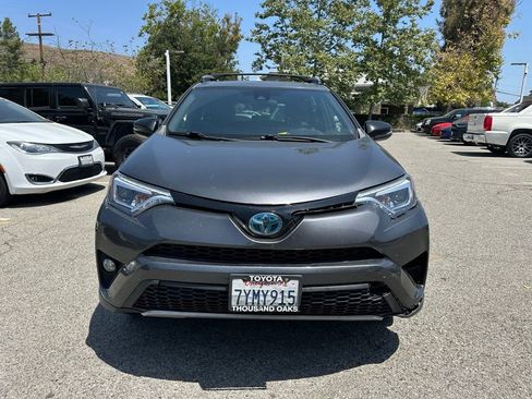Used 2017 Toyota RAV4 SE AWD/4WD image 8