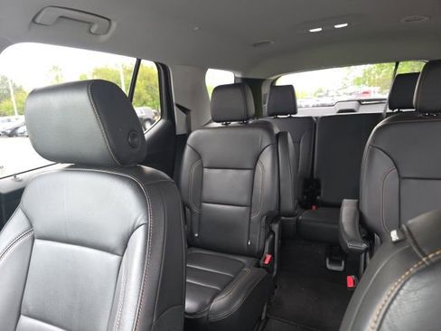 Used 2020 Chevrolet Traverse LT w/ LT Premium Package AWD/4WD image 14