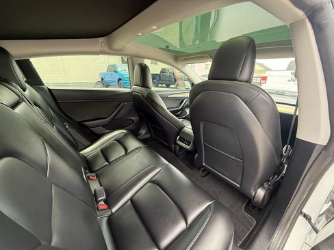 Used 2022 Tesla Model 3 RWD image 28