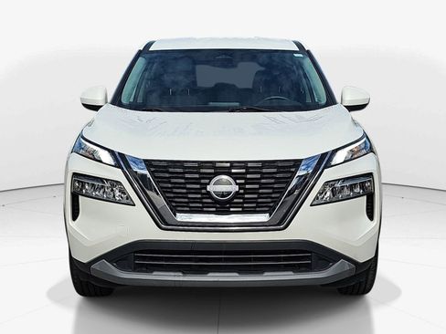 Used 2023 Nissan Rogue SV FWD image 9