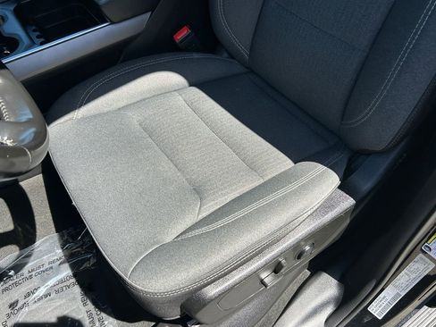 Used 2021 RAM 1500 Big Horn RWD image 15