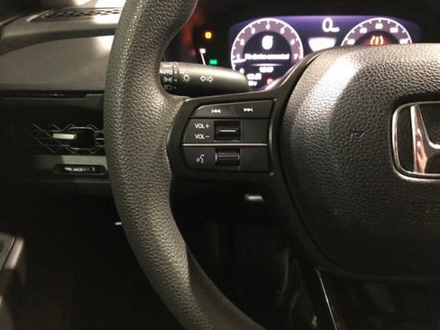Used 2023 Honda Accord EX image 13