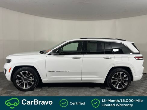 Used 2023 Jeep Grand Cherokee Overland w/ Luxury Tech Group IV AWD/4WD image 14