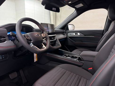 New 2026 Ford Explorer ST-Line image 6