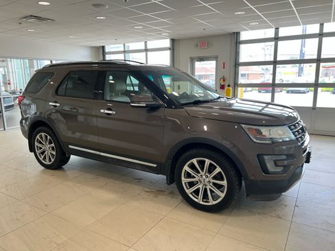 Used 2016 Ford Explorer Limited w/ Equipment Group 301A AWD/4WD image 1