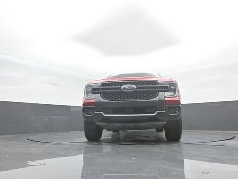 Certified 2025 Ford Ranger Lariat w/ FX4 Off-Road Package AWD/4WD image 36