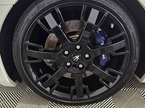 Used 2016 Maserati GranTurismo Sport image 19