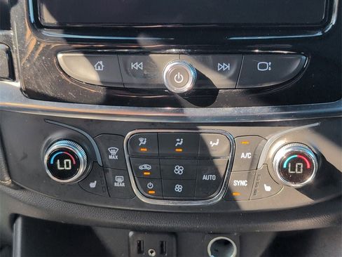 Certified 2023 Chevrolet Traverse LT w/ LPO, Floor Liner Package image 16