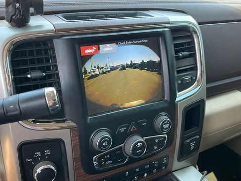 Used 2018 RAM 2500 Laramie w/ Convenience Group AWD/4WD image 35