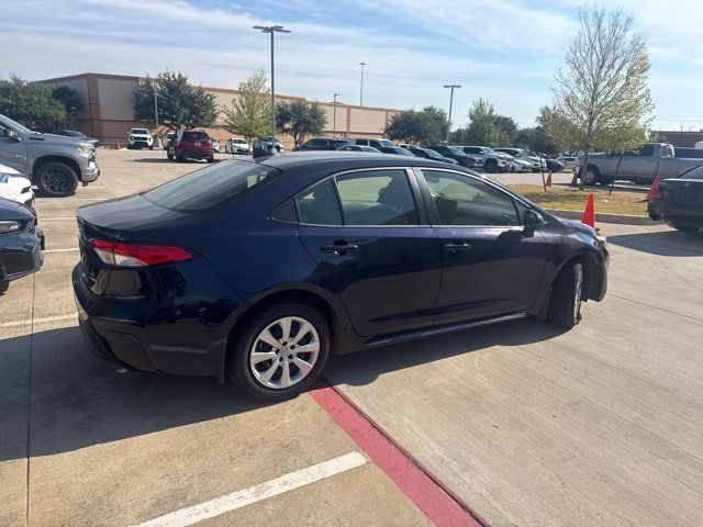 Used 2026 Toyota Corolla LE FWD image 3