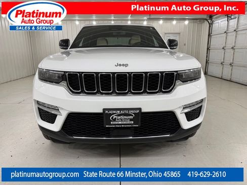 Used 2023 Jeep Grand Cherokee Limited AWD/4WD image 8