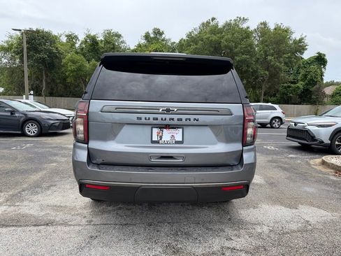 Used 2022 Chevrolet Suburban Z71 AWD/4WD image 8