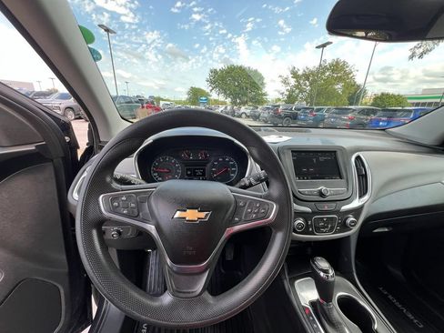 Used 2019 Chevrolet Equinox LS w/ LS Convenience Package FWD image 36