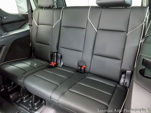 New 2026 Cadillac Escalade Luxury image 10