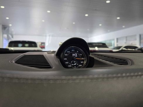 Used 2018 Porsche 911 GT3 image 33