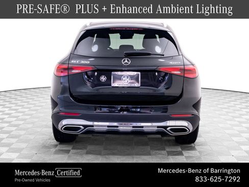Used 2023 Mercedes-Benz GLC 300 4MATIC image 4