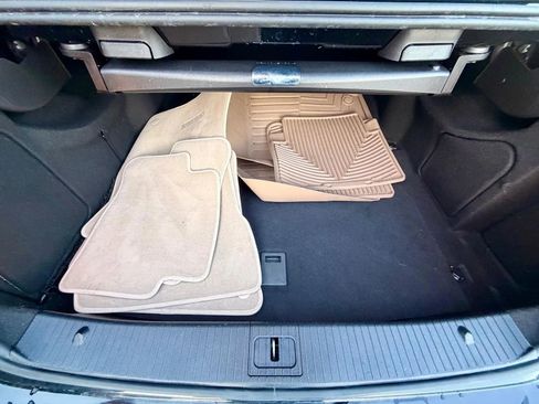 Used 2016 Mercedes-Benz E 350 4MATIC Sedan image 7