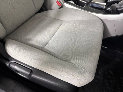 Used 2013 Honda Accord LX image 25