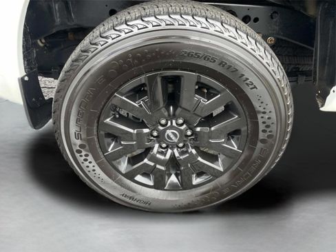 Used 2024 Nissan Frontier SV w/ SV Convenience Package image 13