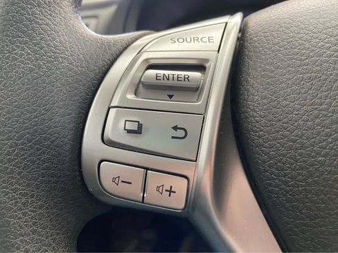 Used 2016 Nissan Altima 2.5 S w/ Power Driver Seat Package image 19