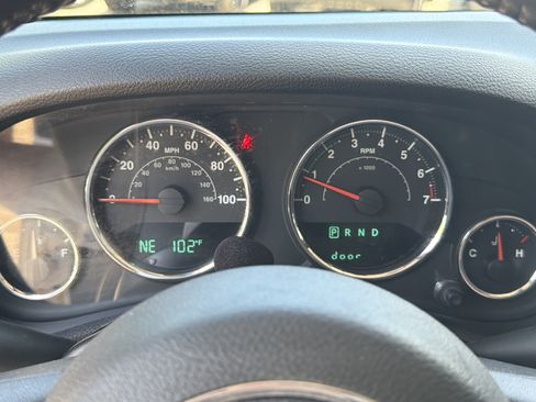 Used 2016 Jeep Wrangler Unlimited Sport w/ Quick Order Package 24S AWD/4WD image 27
