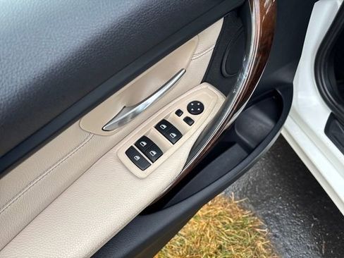 Used 2015 BMW 328i xDrive Sedan image 11