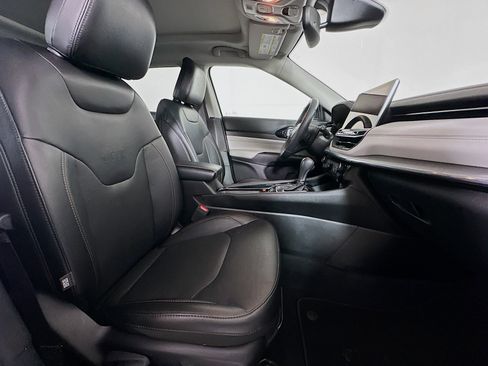 Used 2022 Jeep Compass Limited w/ Sun and Sound Group image 30