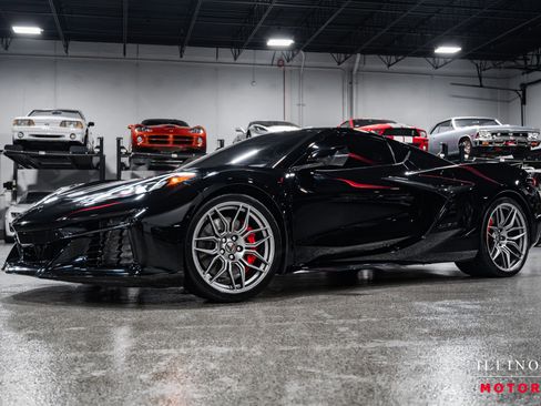 Used 2023 Chevrolet Corvette Z06 w/ Battery Protection Package image 1