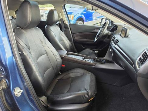 Used 2017 MAZDA MAZDA3 Grand Touring FWD image 18