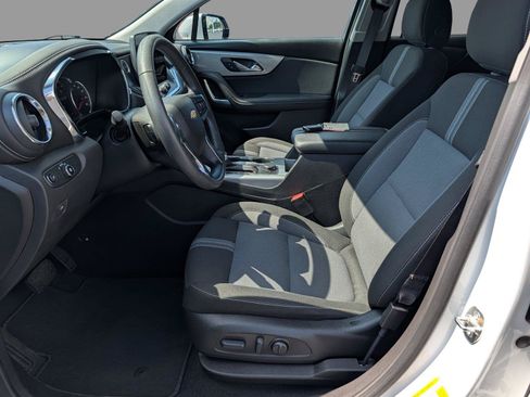 Used 2025 Chevrolet Blazer LT FWD image 10