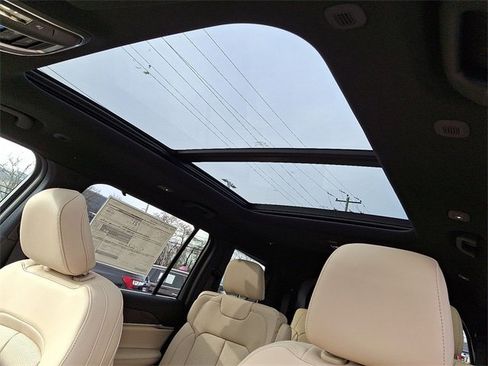 New 2025 Jeep Grand Cherokee L Limited w/ Luxury Tech Group II image 10