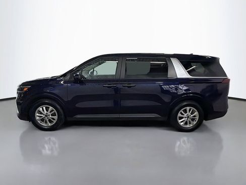 Used 2023 Kia Carnival LX FWD image 6