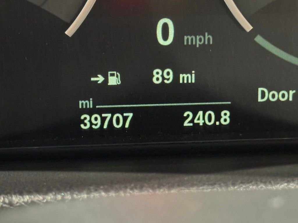 Used 2018 BMW M3 RWD image 19