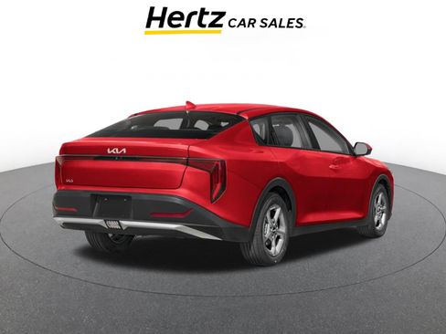 Used 2025 Kia K4 FWD image 2