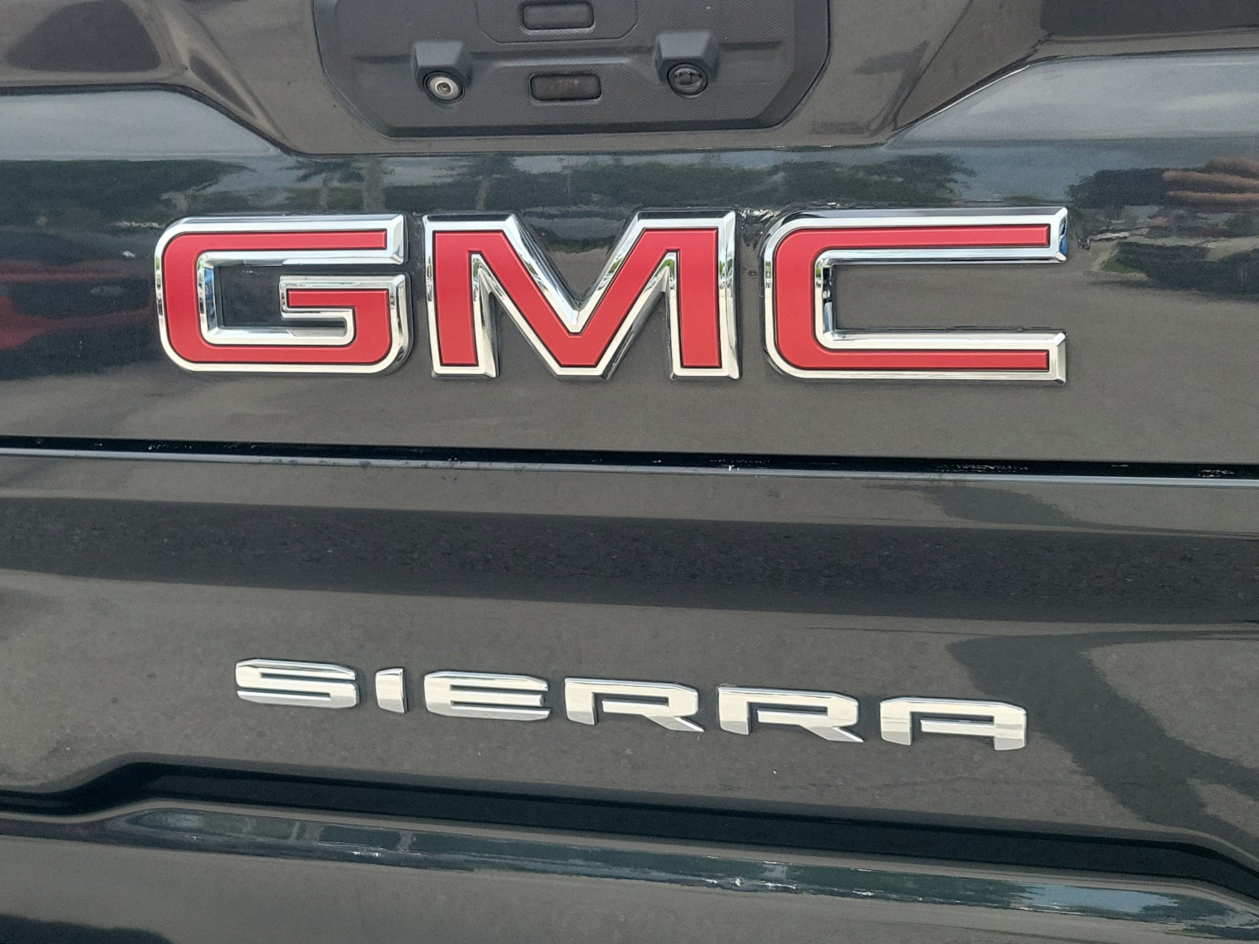 Used 2020 GMC Sierra 3500 AT4 w/ AT4 Premium Package AWD/4WD image 10