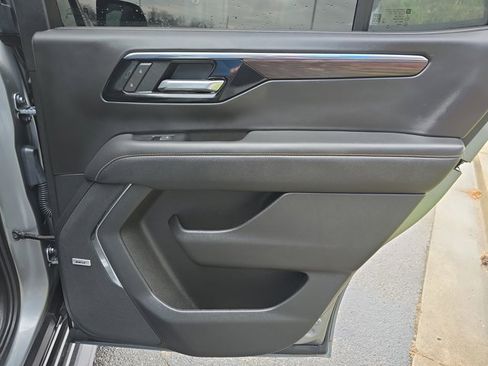 Used 2025 Chevrolet Tahoe Premier image 20