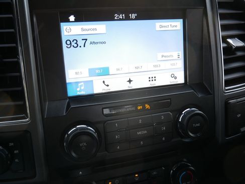 Used 2018 Ford F150 XLT w/ Equipment Group 302A Luxury image 22