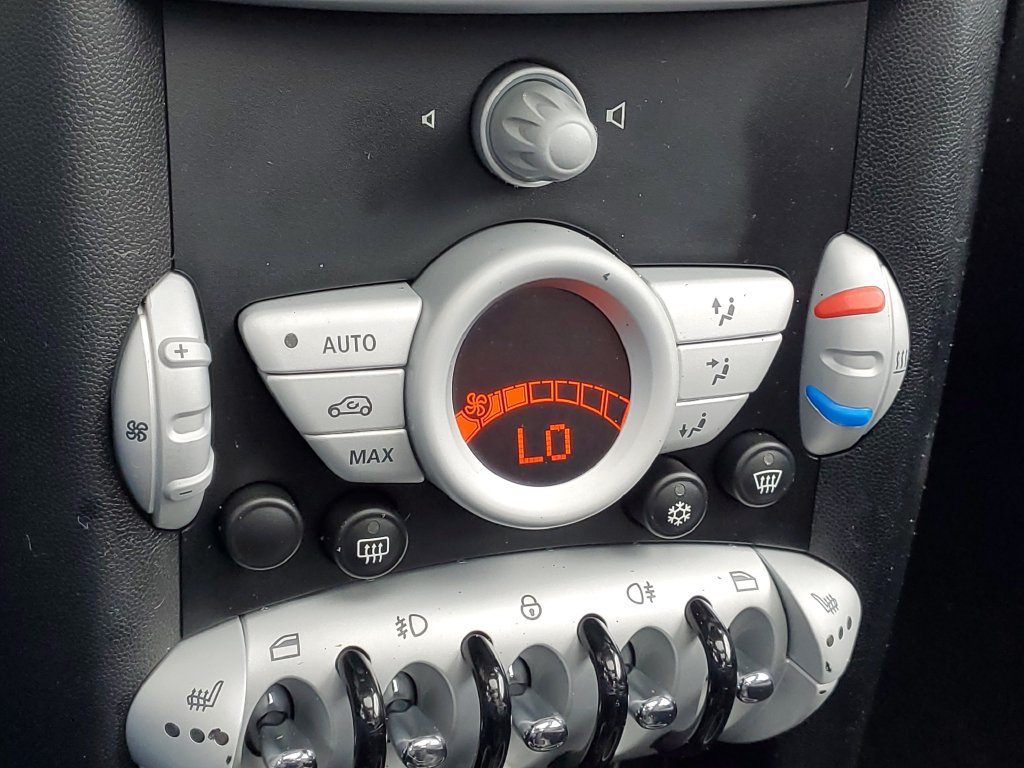 Used 2010 MINI Cooper S FWD image 23