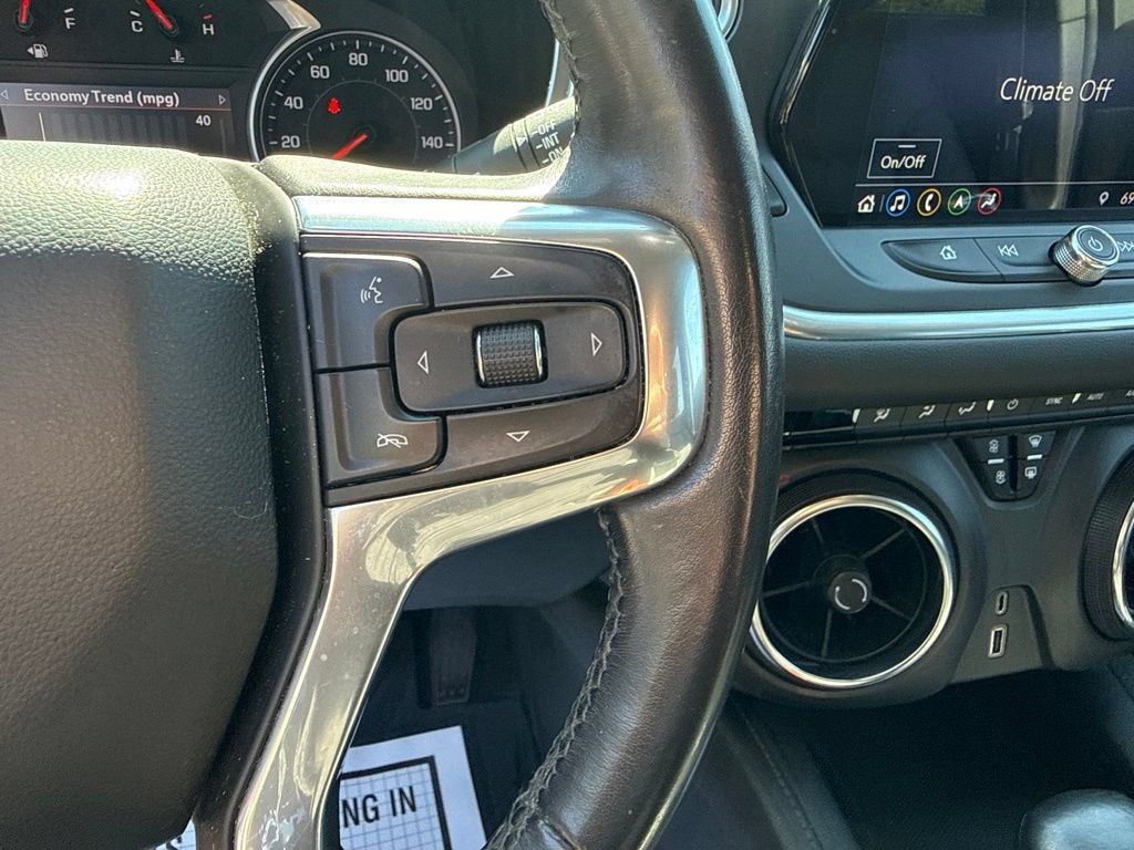 Used 2019 Chevrolet Blazer LT w/ Sound & Technology Package AWD/4WD image 28