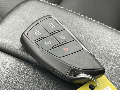 Used 2023 Buick Envision Essence w/ Sport Touring Package image 37