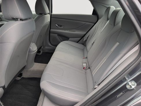 Used 2023 Hyundai Elantra SEL w/ Convenience Package FWD image 13