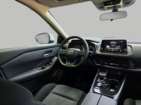New 2026 Nissan Rogue SV w/ Cold Weather Package FWD image 10
