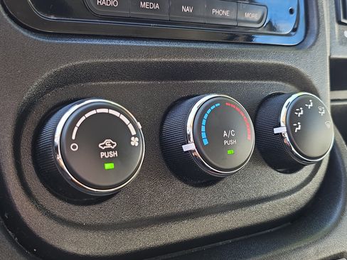 Used 2021 RAM ProMaster 2500 w/ Convenience Group image 28