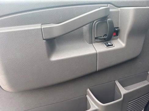 New 2025 Chevrolet Express 3500 Work Van w/ Power Convenience Package image 8