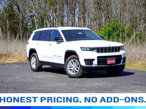 New 2026 Jeep Grand Cherokee L Laredo RWD image 1