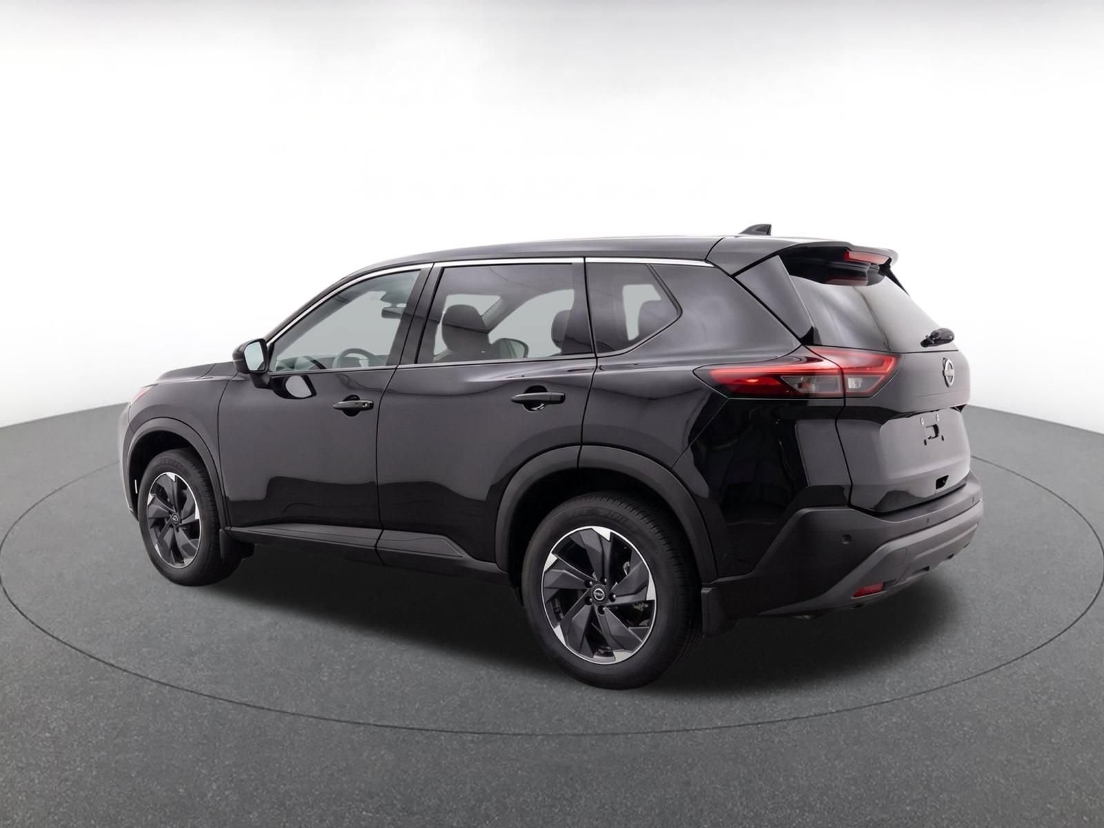 Used 2025 Nissan Rogue SV AWD/4WD image 6