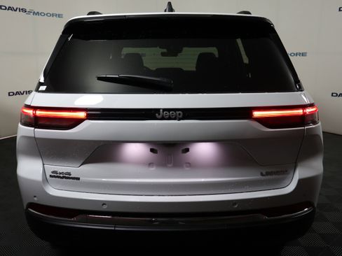 New 2026 Jeep Grand Cherokee Laredo X AWD/4WD image 7