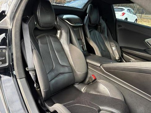 Used 2022 Chevrolet Corvette Stingray Premium Conv w/ Z51 Performance Package image 19