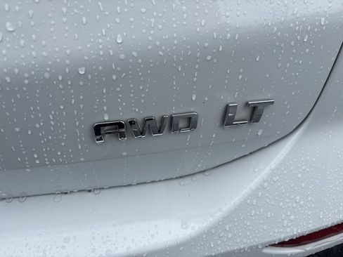 Used 2023 Chevrolet Equinox LT AWD/4WD image 8