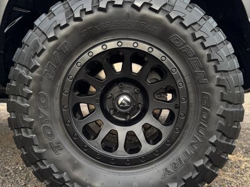 Used 2017 Ford F150 Raptor w/ Equipment Group 802A Luxury AWD/4WD image 64